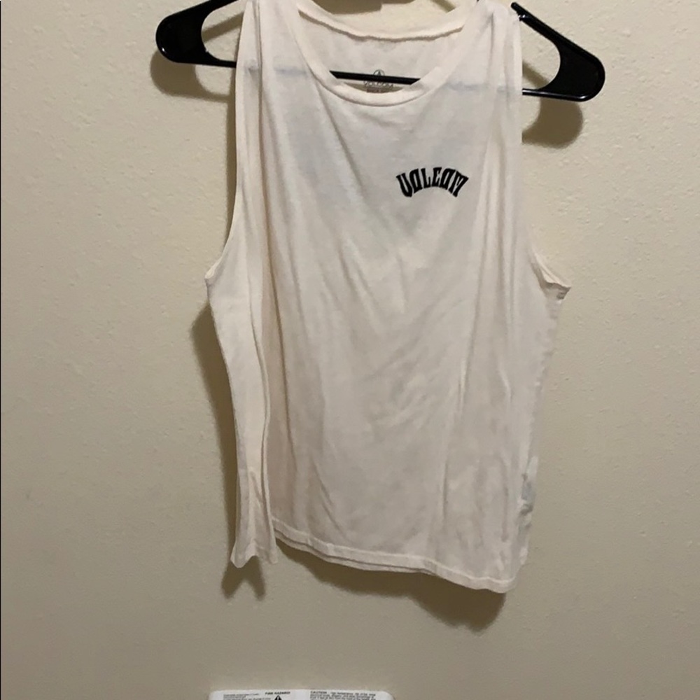 Volcom tank 🌻